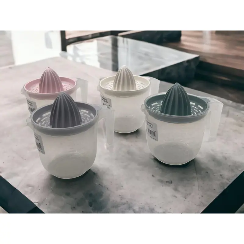 Armada Lemon Squeezer with Measuring Cup 850 ml